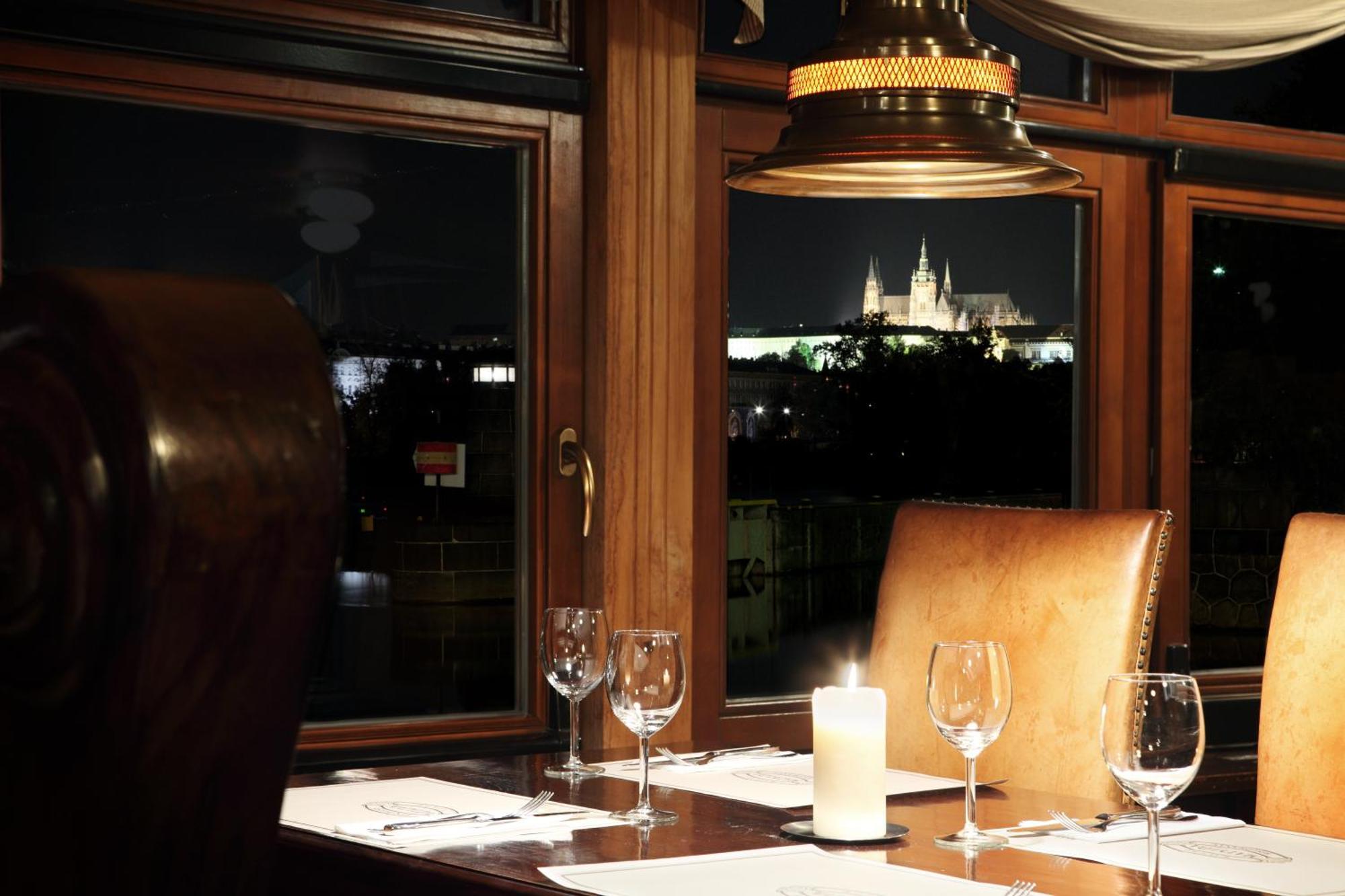 Boat Hotel Matylda Prague Ngoại thất bức ảnh