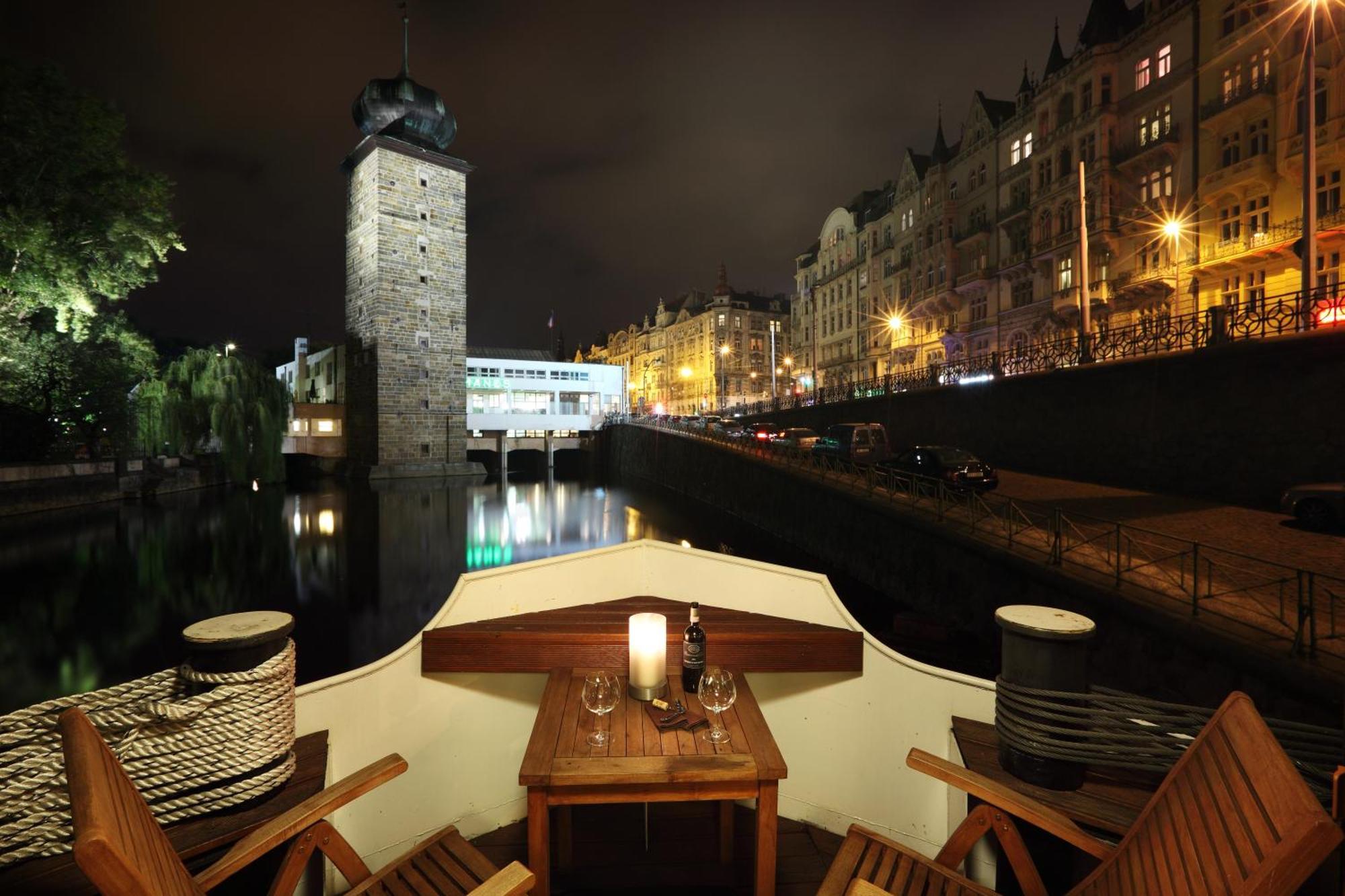 Boat Hotel Matylda Prague Ngoại thất bức ảnh