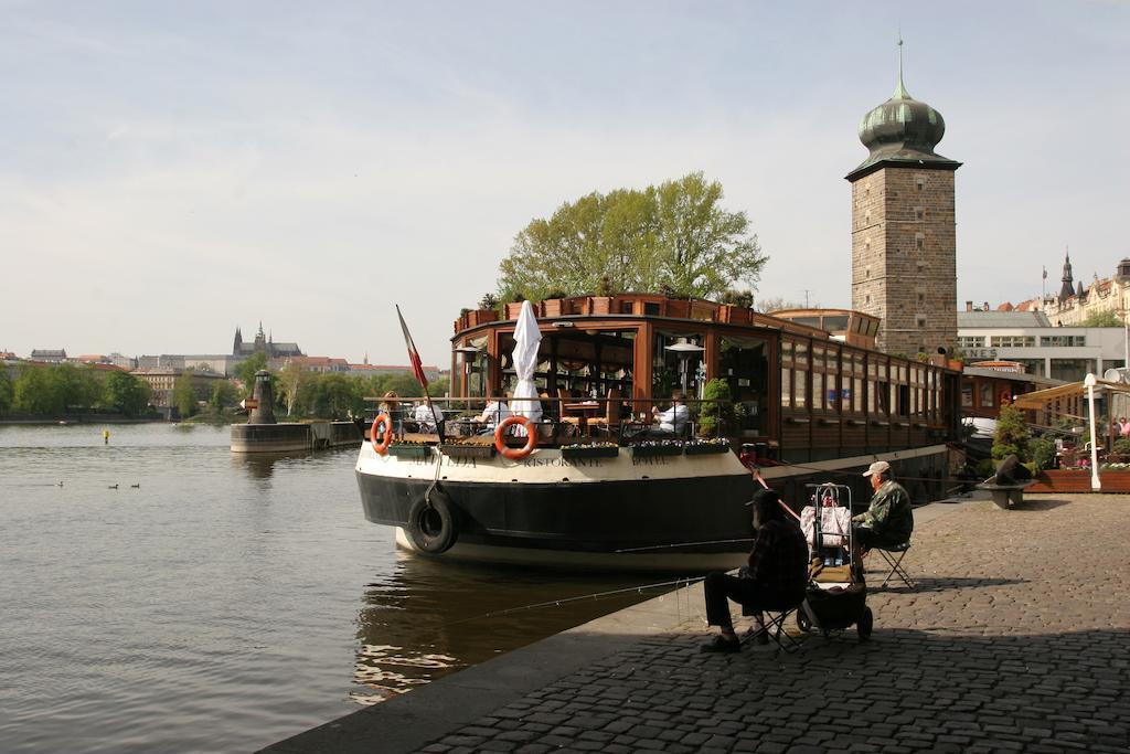 Boat Hotel Matylda Prague Ngoại thất bức ảnh